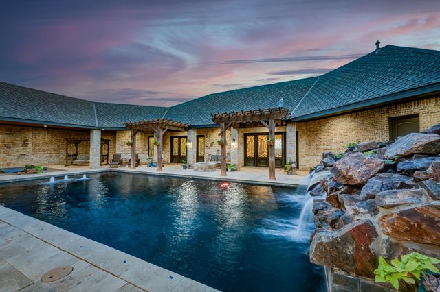 15606 Evanston Avenue, Lubbock, TX 79424