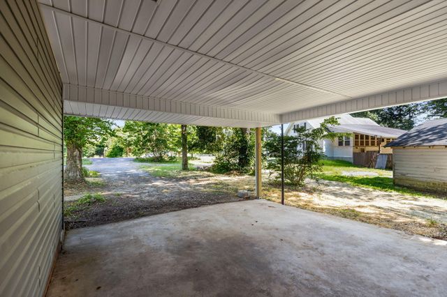 17855 State Highway 58, N, Decatur, TN 37322