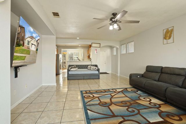 1771 Fontanella Way, Stockton, CA 95205