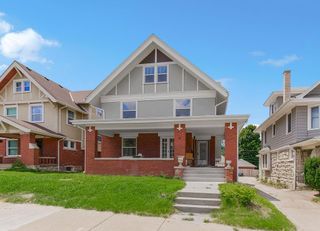 3128 SW Summit Trafficway, Kansas City, MO 64111