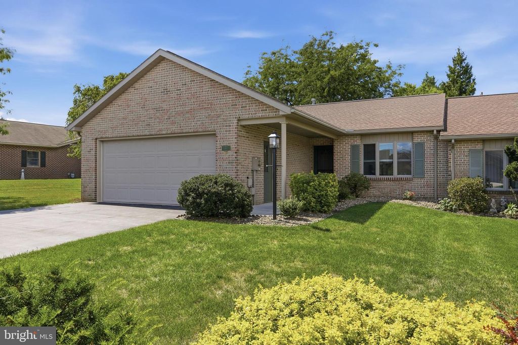 312 WOODVALE DRIVE, Chambersburg, PA 17201