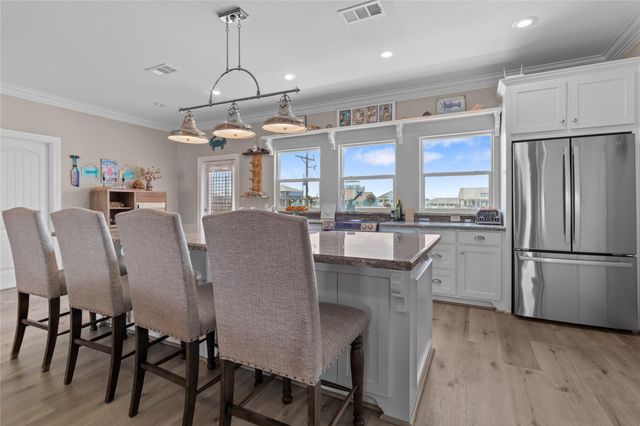 3026 Copacabana Drive, Crystal Beach, TX 77650