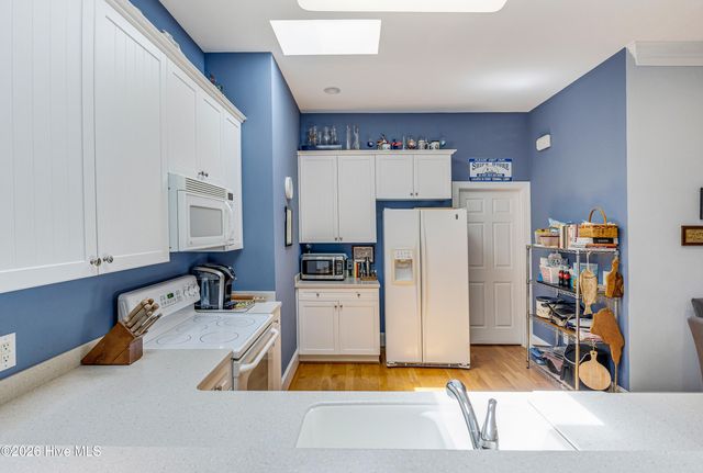 701 N Howe Street 8, Saint James, NC 28461