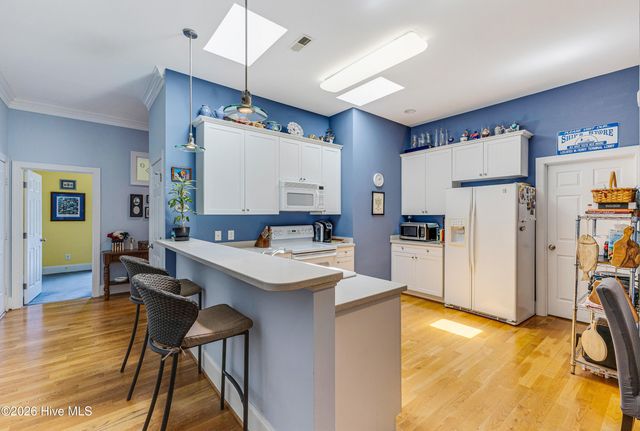 701 N Howe Street 8, Saint James, NC 28461