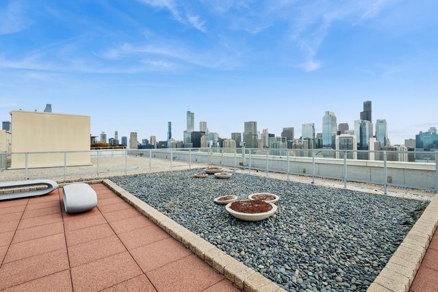 500 W SUPERIOR Street 1108, Chicago, IL 60654