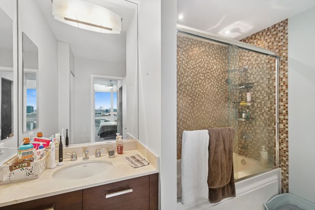 500 W SUPERIOR Street 1108, Chicago, IL 60654