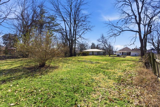 225 E Broadway Street, Danville, KY 40422