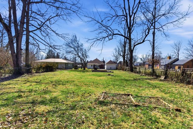 225 E Broadway Street, Danville, KY 40422