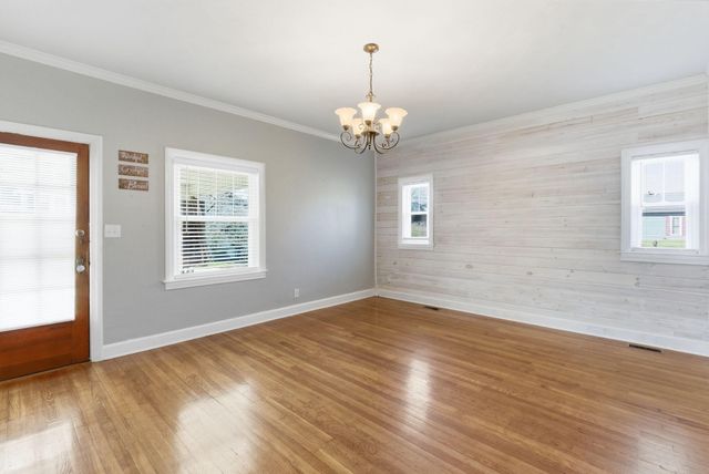 225 E Broadway Street, Danville, KY 40422