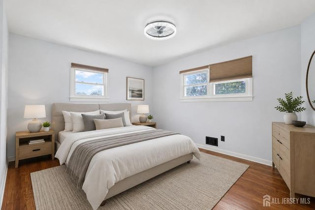 18 Deerwood Avenue, Edison, NJ 08817