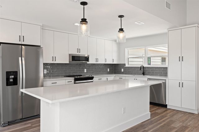 11151 State Highway 71, Spicewood, TX 78669