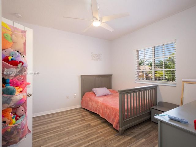 8138 SW 17th Ct, North Lauderdale, FL 33068