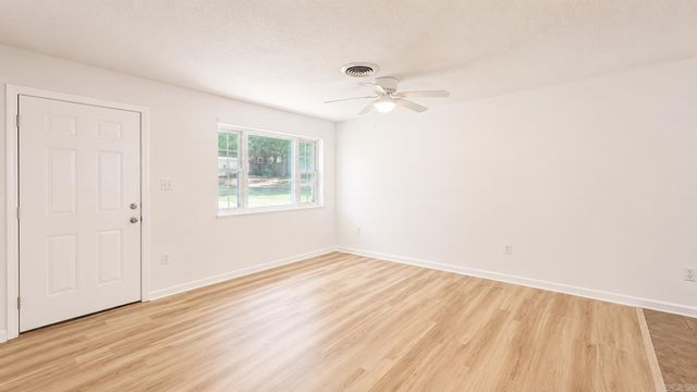 1111 Edgehill Drive, Benton, AR 72015