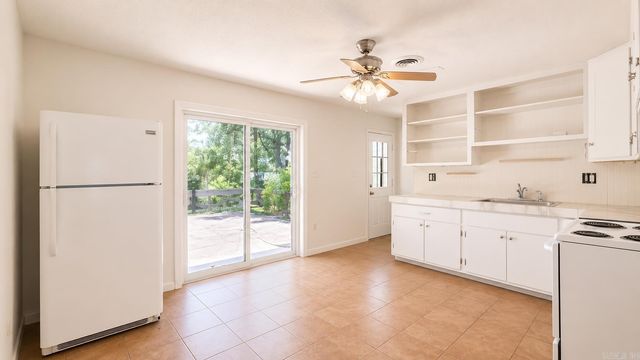 1111 Edgehill Drive, Benton, AR 72015