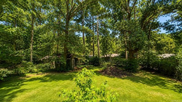 1111 Edgehill Drive, Benton, AR 72015