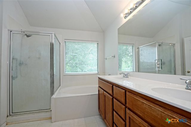 319 Lone Star Boulevard, Hutto, TX 78634