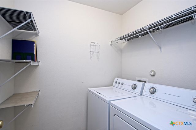 319 Lone Star Boulevard, Hutto, TX 78634