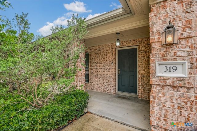 319 Lone Star Boulevard, Hutto, TX 78634