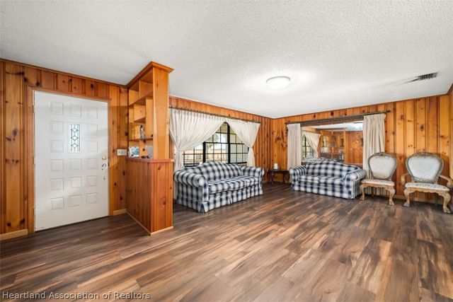 948 S Riverdale Road, Avon Park, FL 33825