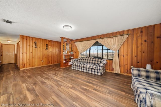 948 S Riverdale Road, Avon Park, FL 33825