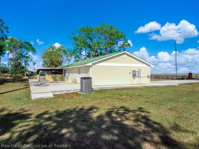 948 S Riverdale Road, Avon Park, FL 33825