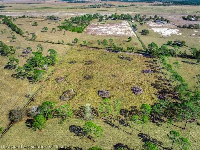 948 S Riverdale Road, Avon Park, FL 33825