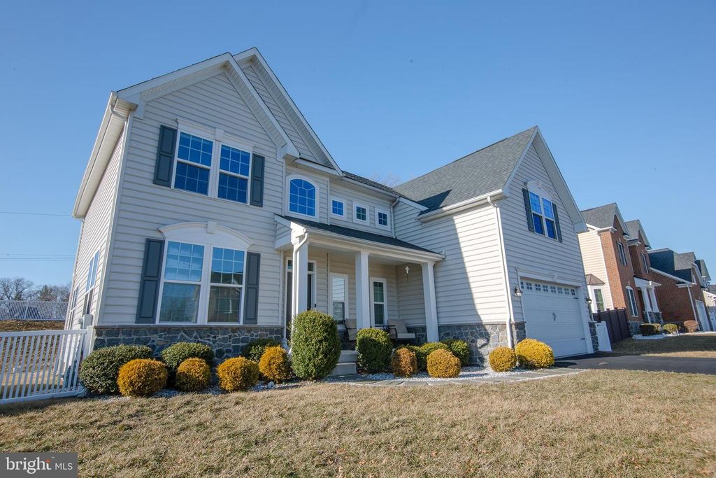 1032 SCHOOL LN, Southampton, PA 18966