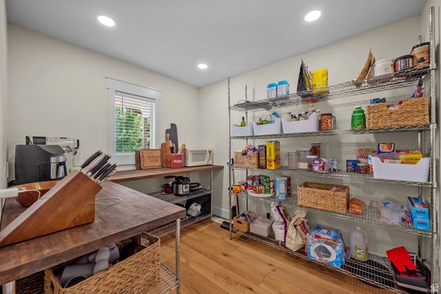 212 S GLEN DR, Farmington, UT 84025