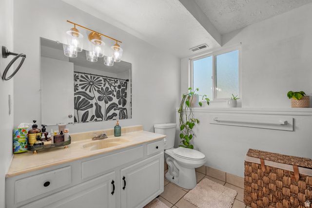 212 S GLEN DR, Farmington, UT 84025