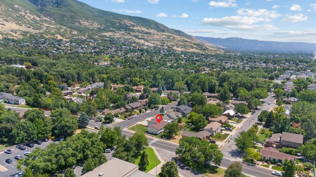 212 S GLEN DR, Farmington, UT 84025