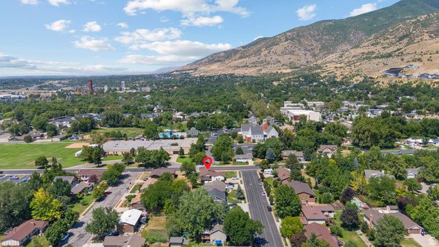 212 S GLEN DR, Farmington, UT 84025