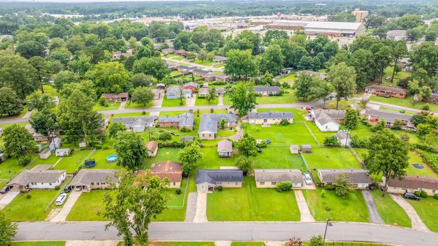 1204 Eastview Drive, Jacksonville, AR 72076