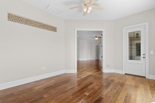 2117 Via Palma Dr., North Myrtle Beach, SC 29582