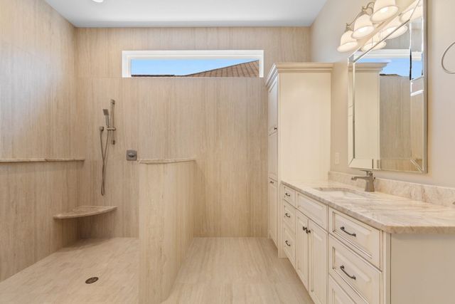 2117 Via Palma Dr., North Myrtle Beach, SC 29582