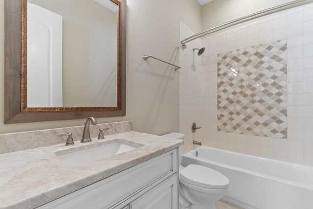 2117 Via Palma Dr., North Myrtle Beach, SC 29582