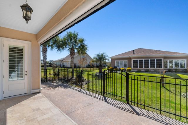 2117 Via Palma Dr., North Myrtle Beach, SC 29582