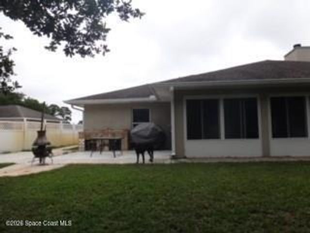 8075 104th Avenue, Vero Beach, FL 32967