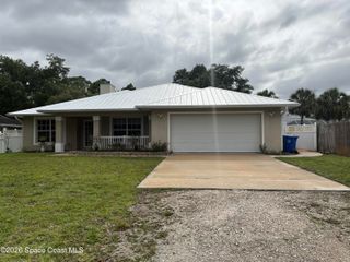 8075 104th Avenue, Vero Beach, FL 32967