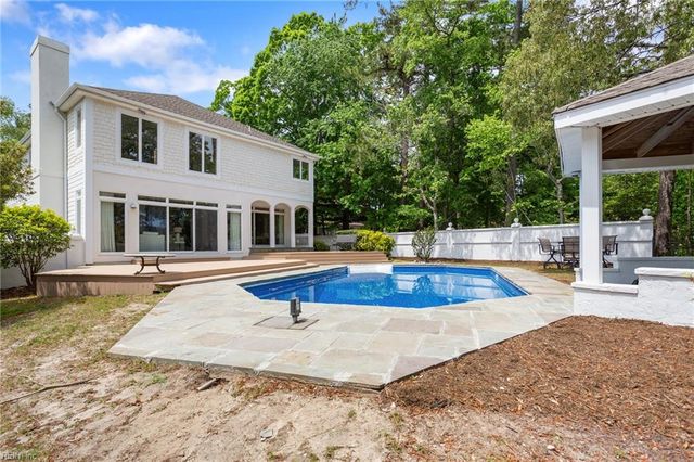 924 Enfield CHSE, Virginia Beach, VA 23452