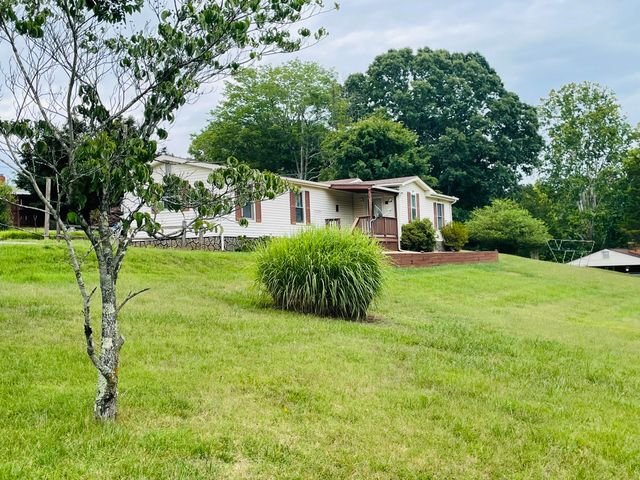 1035 Oyler RD, Hardy, VA 24101