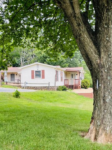 1035 Oyler RD, Hardy, VA 24101