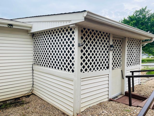 1035 Oyler RD, Hardy, VA 24101