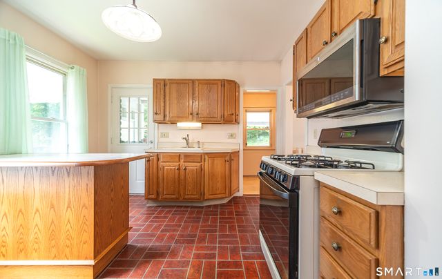 34 Sylvan Avenue, Meriden, CT 06451