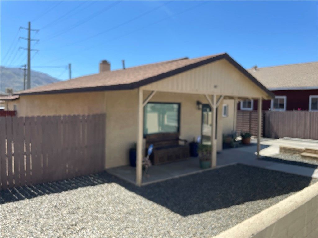 Image 2 of property listing at 402 E Ramsey, Banning, CA 92220