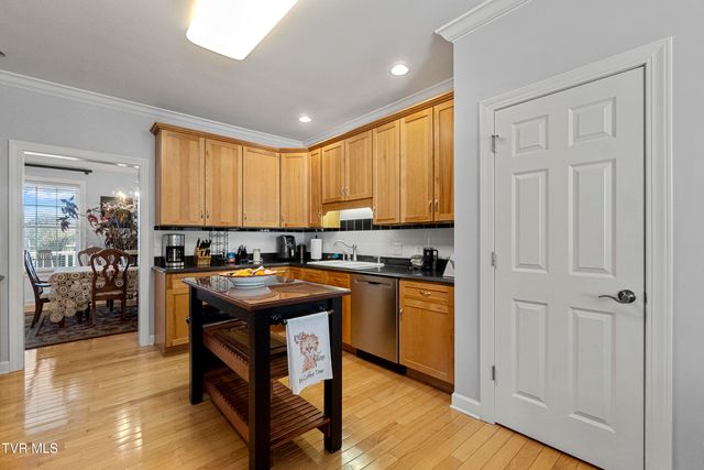 14 West Ridgefield Court, Greeneville, TN 37745