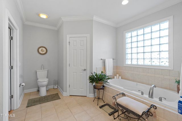 14 West Ridgefield Court, Greeneville, TN 37745