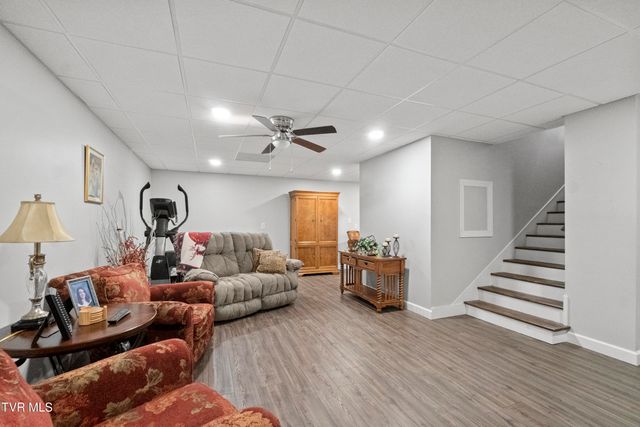 14 West Ridgefield Court, Greeneville, TN 37745