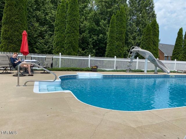 14 West Ridgefield Court, Greeneville, TN 37745