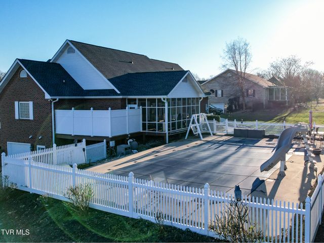 14 West Ridgefield Court, Greeneville, TN 37745