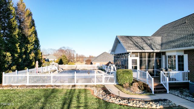 14 West Ridgefield Court, Greeneville, TN 37745